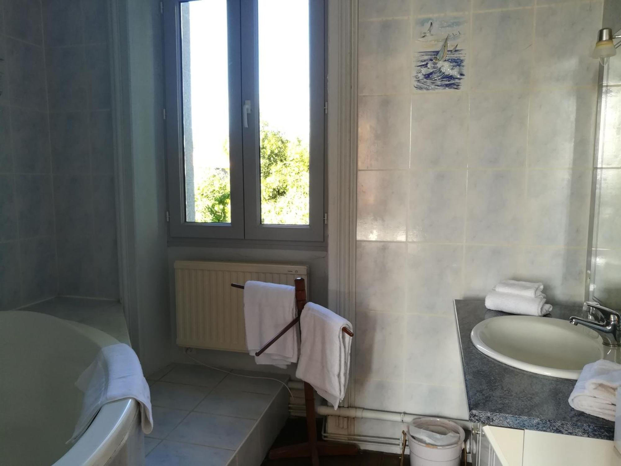 Chateau De Saint-Antoine Bonnac-la-Cote Room photo